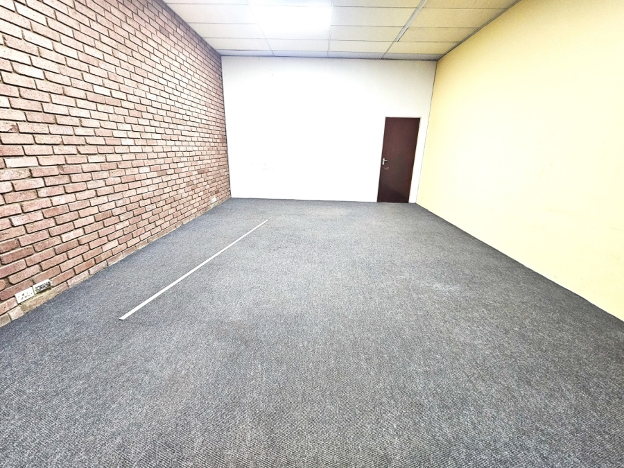 To Let Commercial Property for Rent in Rustenburg Rural North West